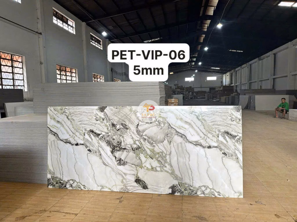 z6210550294509_61ce6107a8edfee87e10d01ca07bad84